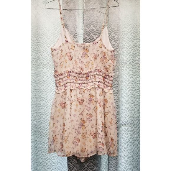 Trixxi Romper - Picture 4 of 4